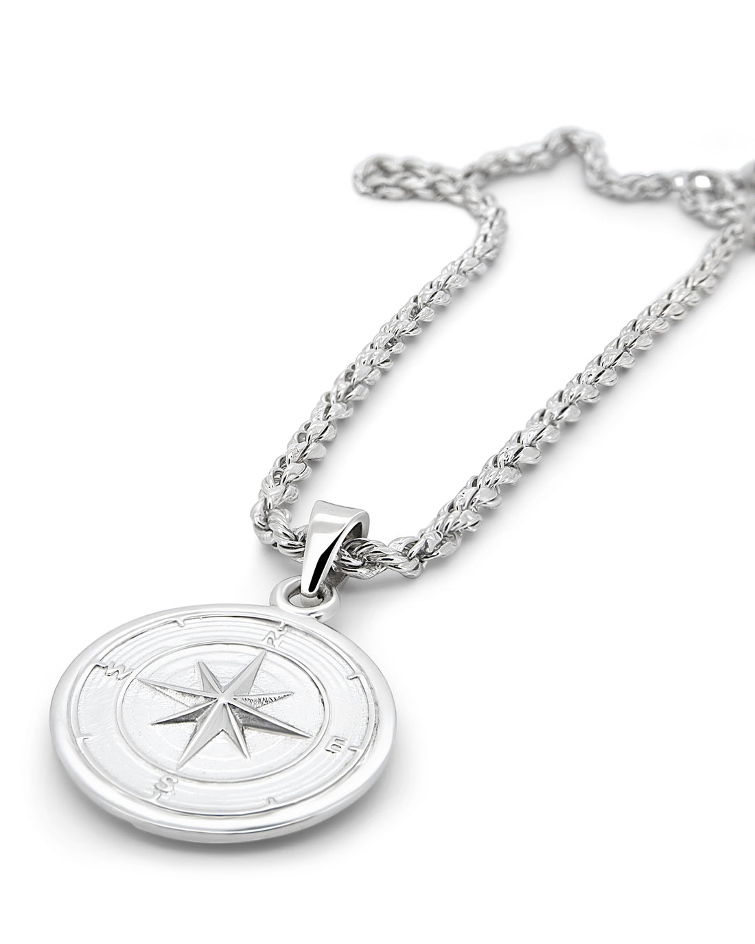 Men's Compass Pendant in 925 sterling silver — detail view